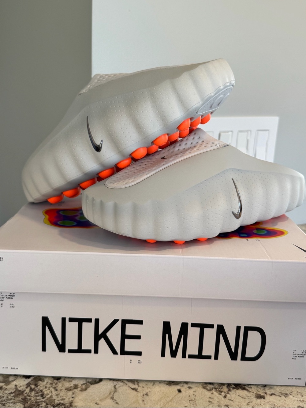 Nike Mind 001